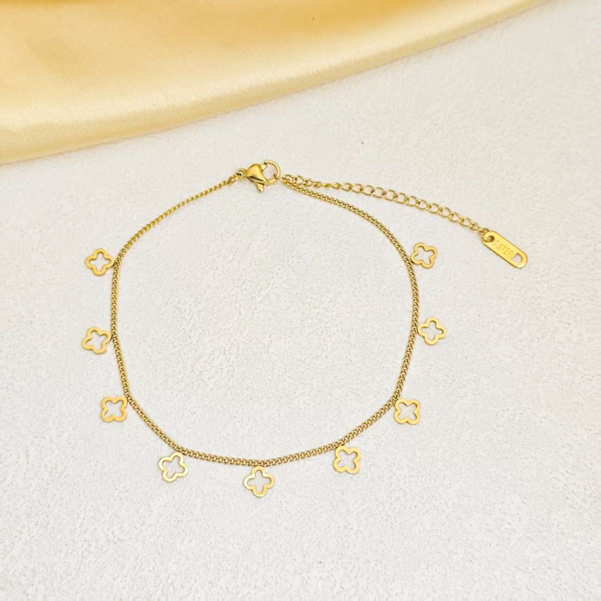 Clover charms Anklet