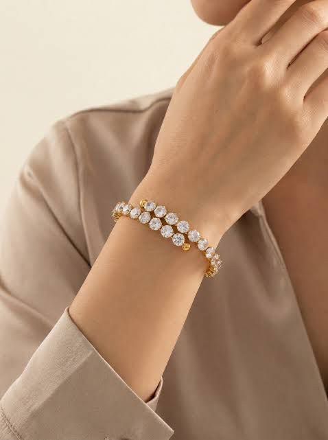 Marquise zircon Hancuff